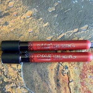 Me Now Long Lasting Lipgloss